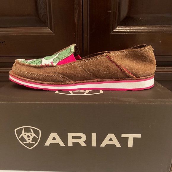 Ariat Cactus Flower Slip-On Cruisers Flat Suede Brown Loafers Sz 7 - Picture 5 of 6